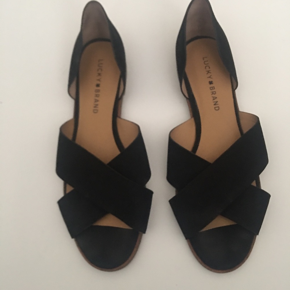 Lucky Brand Black Leather Criss Cross Sandal